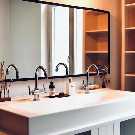 Гостевой дом Verne Dreams 4*