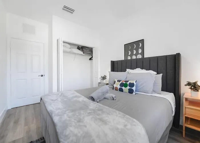 Гостьовий будинок Verne Dreams 4*