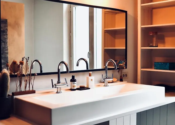 Гостьовий будинок Verne Dreams 4*